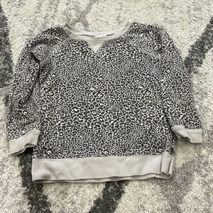 💛Clearance sale💛 Carters Leopard Print Sweatshirt 4T